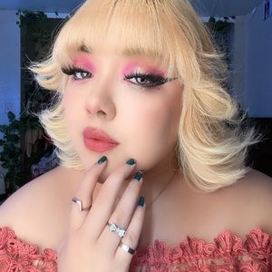 Meet your Posher, Jasmine